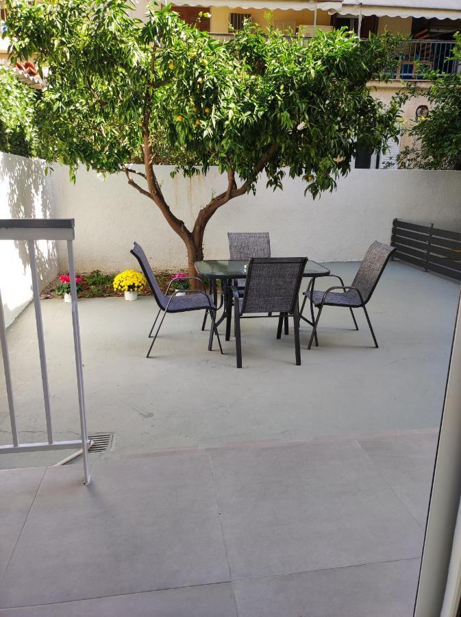 נאפפליו Comfy Apartment מראה חיצוני תמונה